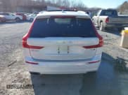 ✅ 2021 Volvo XC60 Inscription • VIN: YV4102RL6M1861466 • Lot: 43706408. Wystawiony na IAAI z przebiegiem 66 038 mil. Bezpłatny archiwum sprzedaży aukcyjnych z USA i szczegółowy raport historii pojazdu na DreamBid. Zdjęcie 16.