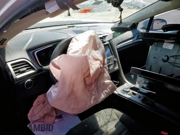 ✅ 2020 Ford Fusion SE • VIN: 3FA6P0H78LR129153 • Lot: 72010895. Listed on Copart with 99,999 mi. Free auction sales archive from the USA and detailed vehicle history report at DreamBid. Image 8.