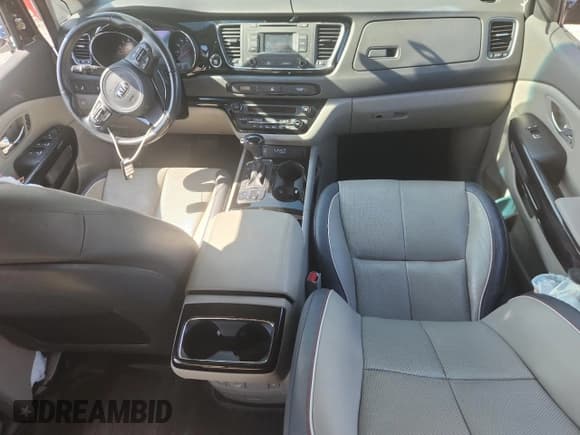 ✅ 2016 Kia Sedona EX • VIN: KNDMC5C18G6137270 • Lot: 65740325. Wystawiony na Copart z przebiegiem 99 190 mil. Bezpłatny archiwum sprzedaży aukcyjnych z USA i szczegółowy raport historii pojazdu na DreamBid. Zdjęcie 8.