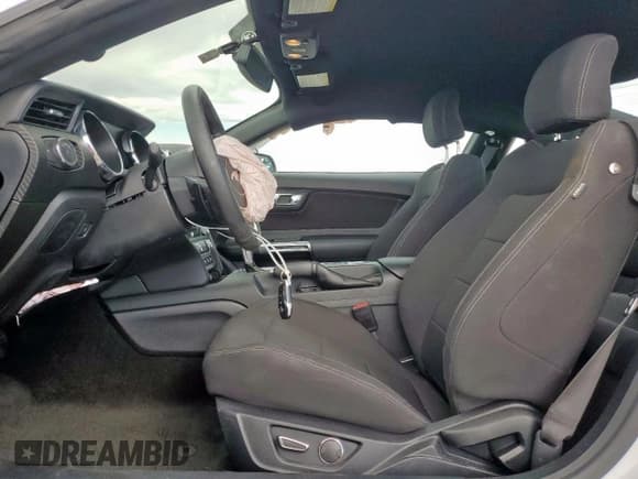 ✅ 2015 Ford Mustang V6 • VIN: 1FA6P8AM4F5351081 • Lot: 91134525. Listed on Copart with 8,829 mi. Free auction sales archive from the USA and detailed vehicle history report at DreamBid. Image 7.