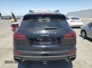 ✅ 2016 Porsche Cayenne Diesel • VIN: WP1AF2A25GKA40621 • Лот: 55801285. Опубликован ранее на Copart с пробегом 156 035 миль. Бесплатный доступ к архиву аукционных продаж из США и подробный отчёт об истории автомобиля на DreamBid. Изображение 6.