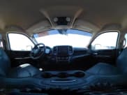 ✅ 2019 Ram 2500 Tradesman • VIN: 3C6UR5HJ3KG604164 • Lot: 42605671. Wystawiony na IAAI z przebiegiem 139 102 mil. Bezpłatny archiwum sprzedaży aukcyjnych z USA i szczegółowy raport historii pojazdu na DreamBid. Zdjęcie 18.