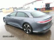 ✅ 2025 Lucid Air Pure • VIN: 50EA1PGA0SA002946 • Lot: 43146959. Wystawiony na IAAI z przebiegiem 1 670 mil. Bezpłatny archiwum sprzedaży aukcyjnych z USA i szczegółowy raport historii pojazdu na DreamBid. Zdjęcie 3.