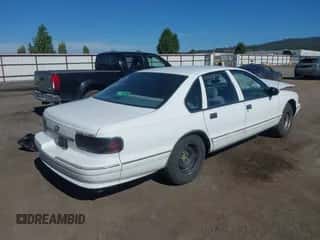 1996 Chevrolet Caprice 1SA Special Value z VIN 1G1BL52W2TR105839, wystawiony jako IAAI lot #42824624 z przebiegiem Nie podano mil oraz . Historia ofert i sprzedaży dostępna na DreamBid. Obrazek 4.