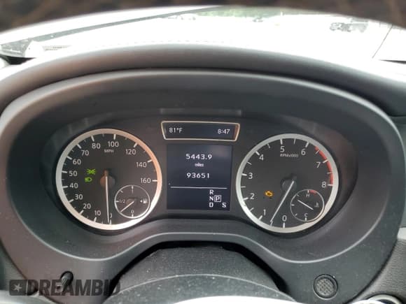 ✅ 2017 Infiniti QX30 Luxury • VIN: SJKCH5CR1HA026123 • Lot: 64003094. Listed on Copart with 93,651 mi. Free auction sales archive from the USA and detailed vehicle history report at DreamBid. Image 9.