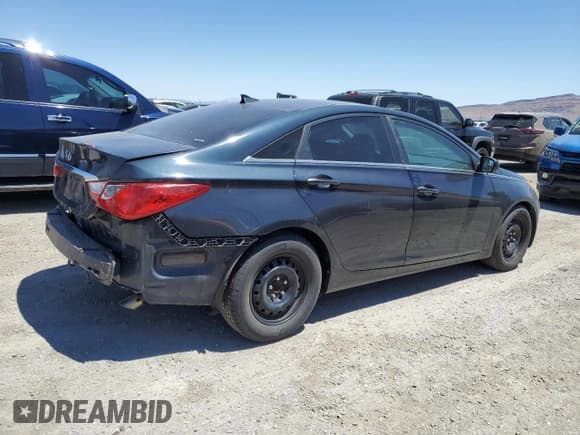 ✅ 2013 Hyundai Sonata GLS • VIN: 5NPEB4AC3DH666326 • Lot: 61641694. Listed on Copart with 120,706 mi. Free auction sales archive from the USA and detailed vehicle history report at DreamBid. Image 3.