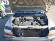 ✅ 2004 Dodge Dakota • VIN: 1D7HG12K84S704305 • Lot: 41662113. Wystawiony na IAAI z przebiegiem 154 383 mil. Bezpłatny archiwum sprzedaży aukcyjnych z USA i szczegółowy raport historii pojazdu na DreamBid. Zdjęcie 10.