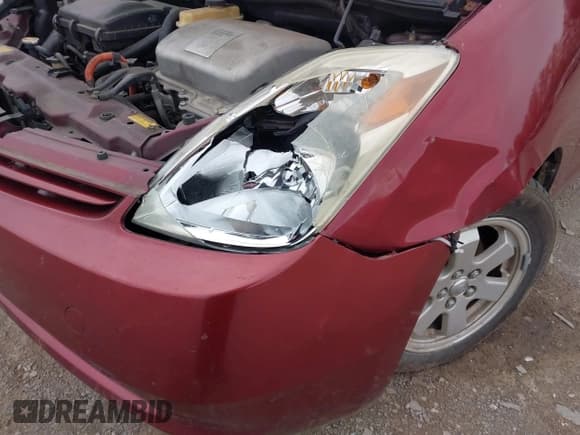 ✅ 2004 Toyota Prius • VIN: JTDKB22UX40009910 • Lot: 43579910. Wystawiony na IAAI z przebiegiem 278 156 mil. Bezpłatny archiwum sprzedaży aukcyjnych z USA i szczegółowy raport historii pojazdu na DreamBid. Zdjęcie 6.