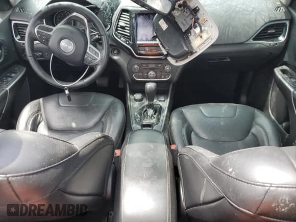 ✅ 2019 Jeep Cherokee Limited • VIN: 1C4PJMDX6KD139989 • Lot: 54819445. Listed on Copart with 119,077 mi. Free auction sales archive from the USA and detailed vehicle history report at DreamBid. Image 8.