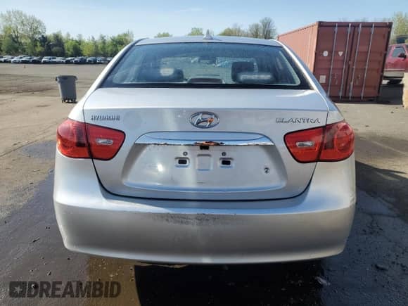2010 Hyundai Elantra GLS z VIN KMHDU4AD2AU876900, wystawiony jako Copart lot #55133835 z przebiegiem 110 255 mil mil oraz Szkoda całkowita • Salvage title. Historia ofert i sprzedaży dostępna na DreamBid. Obrazek 6.