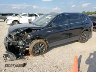 ✅ 2024 Volkswagen Tiguan SE • VIN: 3VVNB7AX0RM183836 • Лот: 84695385. Опубликован ранее на Copart с пробегом 12 326 миль. Бесплатный доступ к архиву аукционных продаж из США и подробный отчёт об истории автомобиля на DreamBid. Изображение 1.