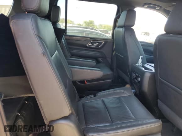 ✅ 2021 Chevrolet Suburban LT • VIN: 1GNSKCKD2MR381279 • Lot: 70537184. Wystawiony na Copart z przebiegiem 222 595 mil. Bezpłatny archiwum sprzedaży aukcyjnych z USA i szczegółowy raport historii pojazdu na DreamBid. Zdjęcie 11.