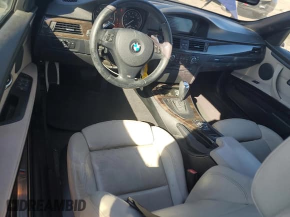 ✅ 2013 BMW 3 Series 328i • VIN: WBADW7C57DE731661 • Лот: 81959055. Опубликован ранее на Copart с пробегом 78 735 миль. Бесплатный доступ к архиву аукционных продаж из США и подробный отчёт об истории автомобиля на DreamBid. Изображение 8.