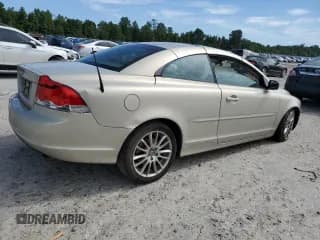 ✅ 2007 Volvo C70 • VIN: YV1MC68257J016050 • Лот: 70265854. Опубликован ранее на Copart с пробегом 152 303 миль. Бесплатный доступ к архиву аукционных продаж из США и подробный отчёт об истории автомобиля на DreamBid. Изображение 3.