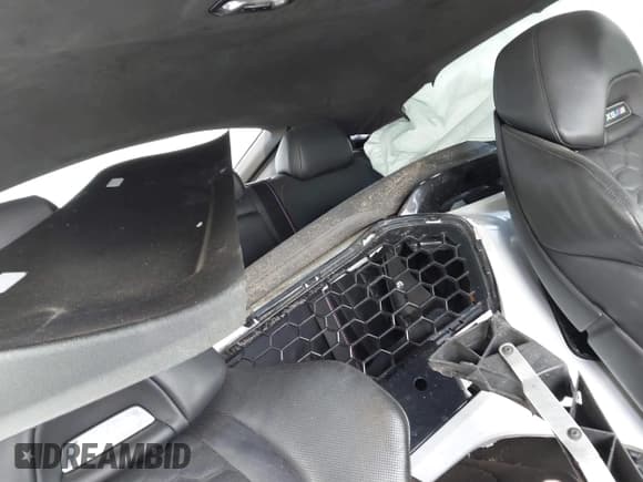 ✅ 2021 BMW X6 M • VIN: 5YMCY0C0XM9E59162 • Lot: 41598939. Wystawiony na IAAI z przebiegiem 34 120 mil. Bezpłatny archiwum sprzedaży aukcyjnych z USA i szczegółowy raport historii pojazdu na DreamBid. Zdjęcie 8.