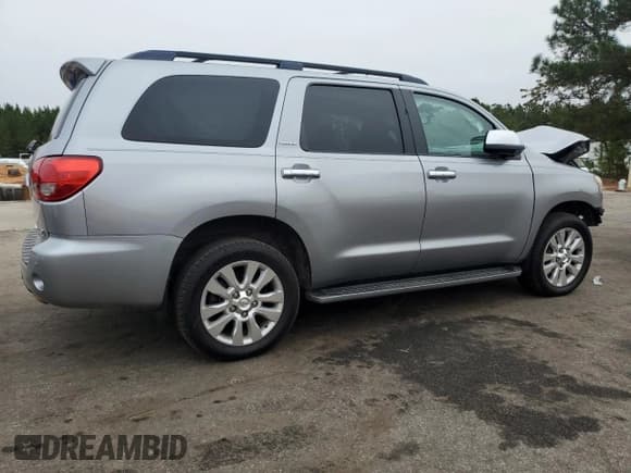 ✅ 2011 Toyota Sequoia Platinum • VIN: 5TDYY5G13BS036899 • Lot: 85081625. Wystawiony na Copart z przebiegiem 24 622 mil. Bezpłatny archiwum sprzedaży aukcyjnych z USA i szczegółowy raport historii pojazdu na DreamBid. Zdjęcie 3.