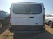 ✅ 2015 Ford Transit Cargo • VIN: 1FTYR2ZM5FKA94755 • Lot: 63308095. Wystawiony na Copart z przebiegiem 393 724 mil. Bezpłatny archiwum sprzedaży aukcyjnych z USA i szczegółowy raport historii pojazdu na DreamBid. Zdjęcie 6.