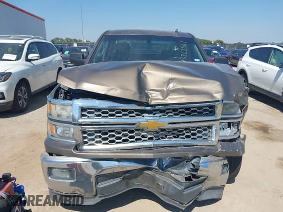 ✅ 2014 Chevrolet Silverado 1500 LT • VIN: 1GCRCREH8EZ413661 • Lot: 43363561. Listed on IAAI with 185,262 mi. Free auction sales archive from the USA and detailed vehicle history report at DreamBid. Image 11.