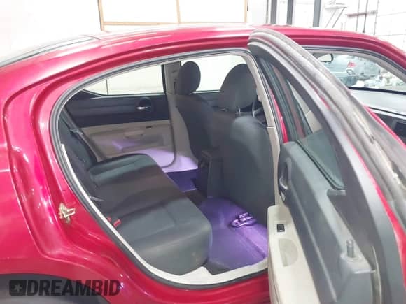 2006 Dodge Charger z VIN 2B3KA43G86H251859, wystawiony jako IAAI lot #43544502 z przebiegiem 110 548 mil mil oraz . Historia ofert i sprzedaży dostępna na DreamBid. Obrazek 8.