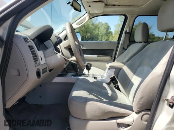 ✅ 2009 Mercury Mariner • VIN: 4M2CU81739KJ11049 • Лот: 80037155. Опубликован ранее на Copart с пробегом 66 866 миль. Бесплатный доступ к архиву аукционных продаж из США и подробный отчёт об истории автомобиля на DreamBid. Изображение 7.