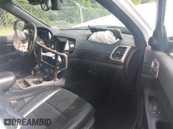 ✅ 2015 Jeep Grand Cherokee Altitude • VIN: 1C4RJEAG6FC707074 • Lot: 42241245. Listed on IAAI with 206,688 mi. Free auction sales archive from the USA and detailed vehicle history report at DreamBid. Image 5.