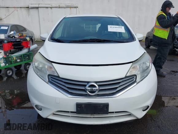 ✅ 2015 Nissan Note S • VIN: 3N1CE2CPXFL404411 • Lot: 41199591. Listed on IAAI with 143,763 mi. Free auction sales archive from the USA and detailed vehicle history report at DreamBid. Image 13.