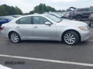 ✅ 2008 Lexus LS 460 • VIN: JTHBL46F685062695 • Lot: 43333953. Wystawiony na IAAI z przebiegiem 194 227 mil. Bezpłatny archiwum sprzedaży aukcyjnych z USA i szczegółowy raport historii pojazdu na DreamBid. Zdjęcie 13.