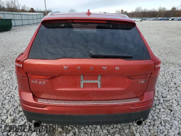 ✅ 2019 Volvo XC60 Momentum • VIN: YV4A22RK5K1318589 • Lot: 92468495. Listed on Copart with 91,712 mi. Free auction sales archive from the USA and detailed vehicle history report at DreamBid. Image 6.