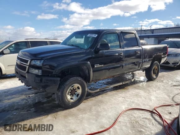 ✅ 2007 Chevrolet Silverado 2500HD LT3 • VIN: 1GCHK23D97F126548 • Лот: 43059115. Опубликован ранее на Copart с пробегом Не указан. Бесплатный доступ к архиву аукционных продаж из США и подробный отчёт об истории автомобиля на DreamBid. Изображение 1.