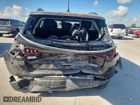 ✅ 2021 Jeep Compass Latitude • VIN: 3C4NJCBB8MT509989 • Lot: 85675155. Listed on Copart with Not provided. Free auction sales archive from the USA and detailed vehicle history report at DreamBid. Image 6.