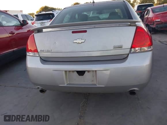 2008 Chevrolet Impala SS с VIN 2G1WD58C489129511, выставлен на аукционе IAAI как лот 43583375 с пробегом 138 976 миль миль и . История ставок и продаж доступна на DreamBid. Изображение 12.