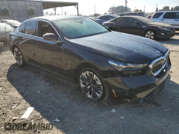 ✅ 2024 BMW 5 Series 530i • VIN: WBA43FJ06RCS54993 • Lot: 82929834. Listed on Copart with 5,101 mi. Free auction sales archive from the USA and detailed vehicle history report at DreamBid. Image 4.