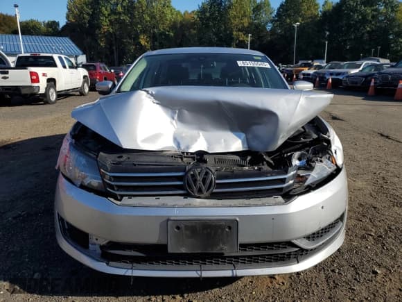 ✅ 2013 Volkswagen Passat SE • VIN: 1VWBP7A32DC028180 • Lot: 85155545. Listed on Copart with 157,850 mi. Free auction sales archive from the USA and detailed vehicle history report at DreamBid. Image 5.