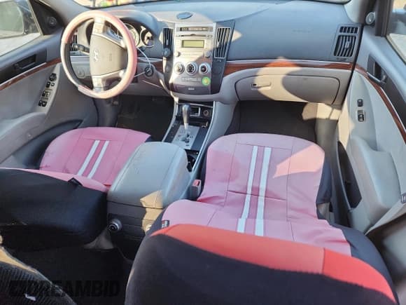 ✅ 2011 Hyundai Veracruz Limited • VIN: KM8NU4CC4BU173244 • Lot: 91909345. Wystawiony na Copart z przebiegiem 250 020 mil. Bezpłatny archiwum sprzedaży aukcyjnych z USA i szczegółowy raport historii pojazdu na DreamBid. Zdjęcie 8.