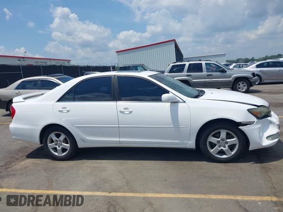 ✅ 2002 Toyota Camry XLE • VIN: 4T1BF30K32U500736 • Лот: 42296308. Опубликован ранее на IAAI с пробегом 270 662 миль. Бесплатный доступ к архиву аукционных продаж из США и подробный отчёт об истории автомобиля на DreamBid. Изображение 13.