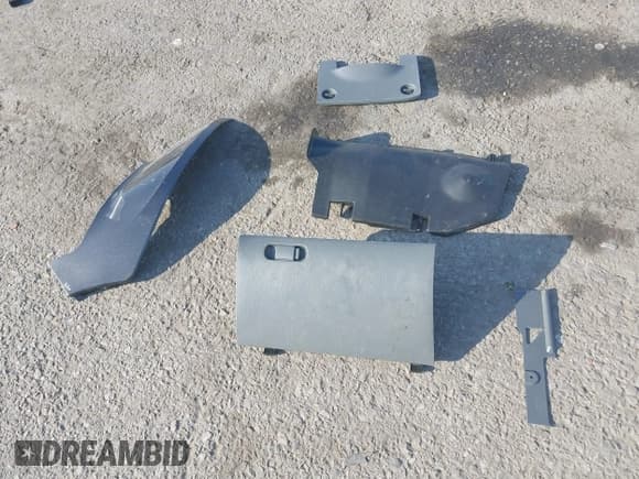 ✅ 2005 Honda Civic VP • VIN: 1HGES16385L017711 • Лот: 43443804. Опубликован ранее на IAAI с пробегом 210 459 миль. Бесплатный доступ к архиву аукционных продаж из США и подробный отчёт об истории автомобиля на DreamBid. Изображение 12.