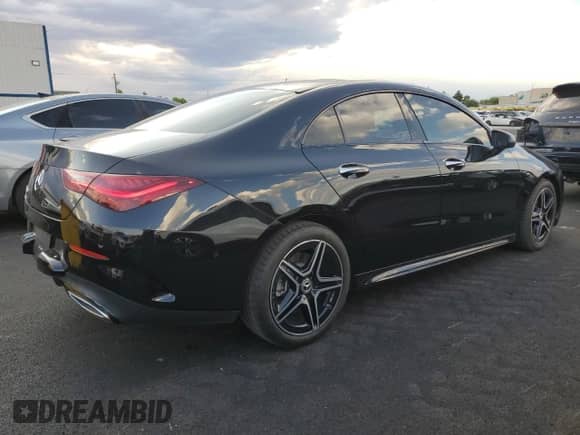 2024 Mercedes-Benz CLA 250 с VIN W1K5J4GB7RN456973, выставлен на аукционе Copart как лот 71815855 с пробегом 6 807 миль миль и Списание • Salvage title. История ставок и продаж доступна на DreamBid. Изображение 3.