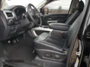 ✅ 2020 Nissan Titan Platinum Reserve • VIN: 1N6AA1ED9LN502853 • Lot: 83885624. Wystawiony na Copart z przebiegiem Nie podano. Bezpłatny archiwum sprzedaży aukcyjnych z USA i szczegółowy raport historii pojazdu na DreamBid. Zdjęcie 7.