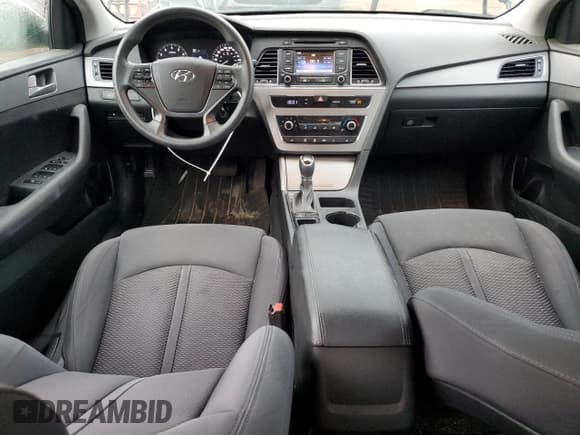 ✅ 2017 Hyundai Sonata SE • VIN: 5NPE24AF4HH588140 • Lot: 87063775. Listed on Copart with 100,371 mi. Free auction sales archive from the USA and detailed vehicle history report at DreamBid. Image 8.