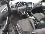 ✅ 2014 Hyundai Veloster • VIN: KMHTC6AD5EU212008 • Lot: 85195024. Wystawiony na Copart z przebiegiem 141 750 mil. Bezpłatny archiwum sprzedaży aukcyjnych z USA i szczegółowy raport historii pojazdu na DreamBid. Zdjęcie 8.