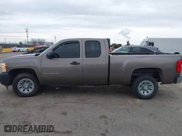 2012 Chevrolet Silverado 1500 Work Truck z VIN 1GCRCPEXXCZ310508, wystawiony jako IAAI lot #41734602 z przebiegiem 129 714 mil mil oraz . Historia ofert i sprzedaży dostępna na DreamBid. Obrazek 15.
