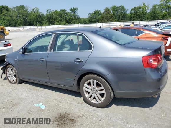 ✅ 2007 Volkswagen Jetta Wolfsburg Edition • VIN: 3VWEF71K57M182523 • Лот: 59145595. Опубликован ранее на Copart с пробегом 170 841 миль. Бесплатный доступ к архиву аукционных продаж из США и подробный отчёт об истории автомобиля на DreamBid. Изображение 2.