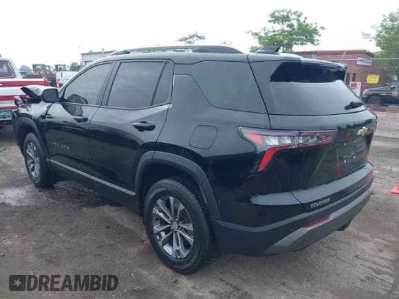 ✅ 2025 Chevrolet Equinox FWD LT • VIN: 3GNAXHEG1SL101680 • Lot: 42438170. Wystawiony na IAAI z przebiegiem 8 132 mil. Bezpłatny archiwum sprzedaży aukcyjnych z USA i szczegółowy raport historii pojazdu na DreamBid. Zdjęcie 3.