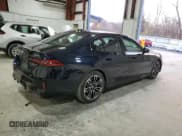 ✅ 2024 BMW 5 Series 540i xDrive • VIN: WBA63FJ01RCR16889 • Лот: 92589135. Опубликован ранее на Copart с пробегом 28 346 миль. Бесплатный доступ к архиву аукционных продаж из США и подробный отчёт об истории автомобиля на DreamBid. Изображение 3.