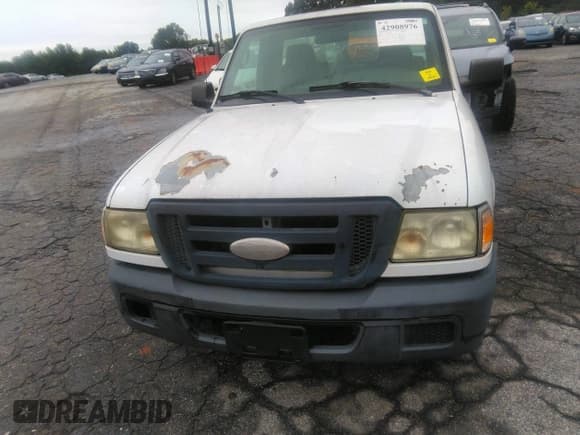 ✅ 2007 Ford Ranger XL • VIN: 1FTYR10D57PA52405 • Lot: 42908976. Wystawiony na IAAI z przebiegiem 210 892 mil. Bezpłatny archiwum sprzedaży aukcyjnych z USA i szczegółowy raport historii pojazdu na DreamBid. Zdjęcie 6.