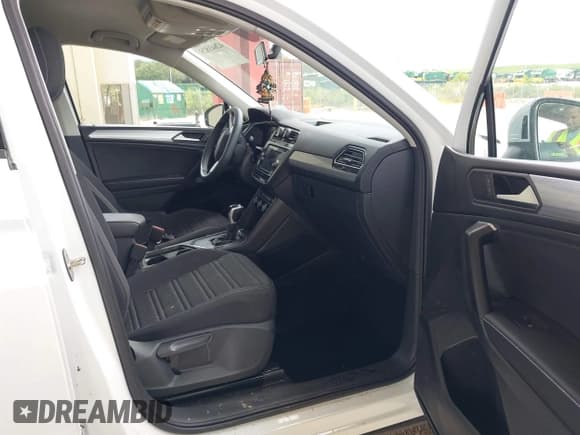 ✅ 2022 Volkswagen Tiguan S • VIN: 3VV1B7AX6NM070790 • Лот: 42641828. Опубликован ранее на IAAI с пробегом 38 713 миль. Бесплатный доступ к архиву аукционных продаж из США и подробный отчёт об истории автомобиля на DreamBid. Изображение 5.