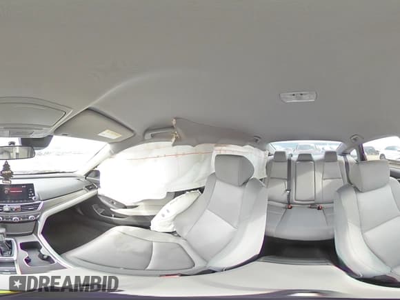 ✅ 2019 Honda Accord LX • VIN: 1HGCV1F18KA068081 • Lot: 92239655. Wystawiony na Copart z przebiegiem 84 589 mil. Bezpłatny archiwum sprzedaży aukcyjnych z USA i szczegółowy raport historii pojazdu na DreamBid. Zdjęcie 14.