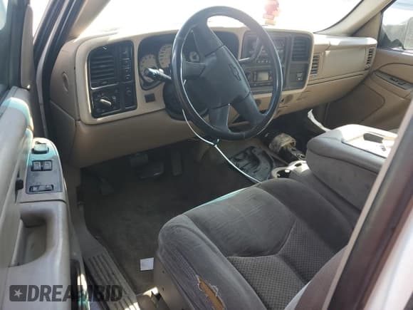 ✅ 2004 Chevrolet Silverado 3500 LS • VIN: 1GCJK39114E142054 • Lot: 71879645. Listed on Copart with Not provided. Free auction sales archive from the USA and detailed vehicle history report at DreamBid. Image 8.