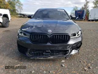 ✅ 2023 BMW M5 • VIN: WBS83CH00PCL23031 • Lot: 85817685. Wystawiony na Copart z przebiegiem 9 023 mil. Bezpłatny archiwum sprzedaży aukcyjnych z USA i szczegółowy raport historii pojazdu na DreamBid. Zdjęcie 5.