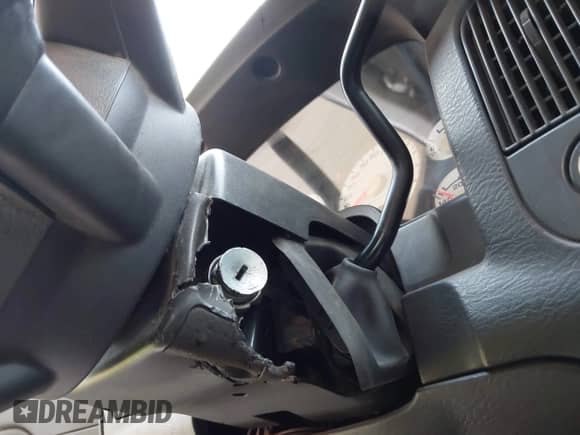 2004 Dodge 3500 ST с VIN 3D7LU38C94G105290, выставлен на аукционе IAAI как лот 43208334 с пробегом 303 472 миль миль и . История ставок и продаж доступна на DreamBid. Изображение 6.